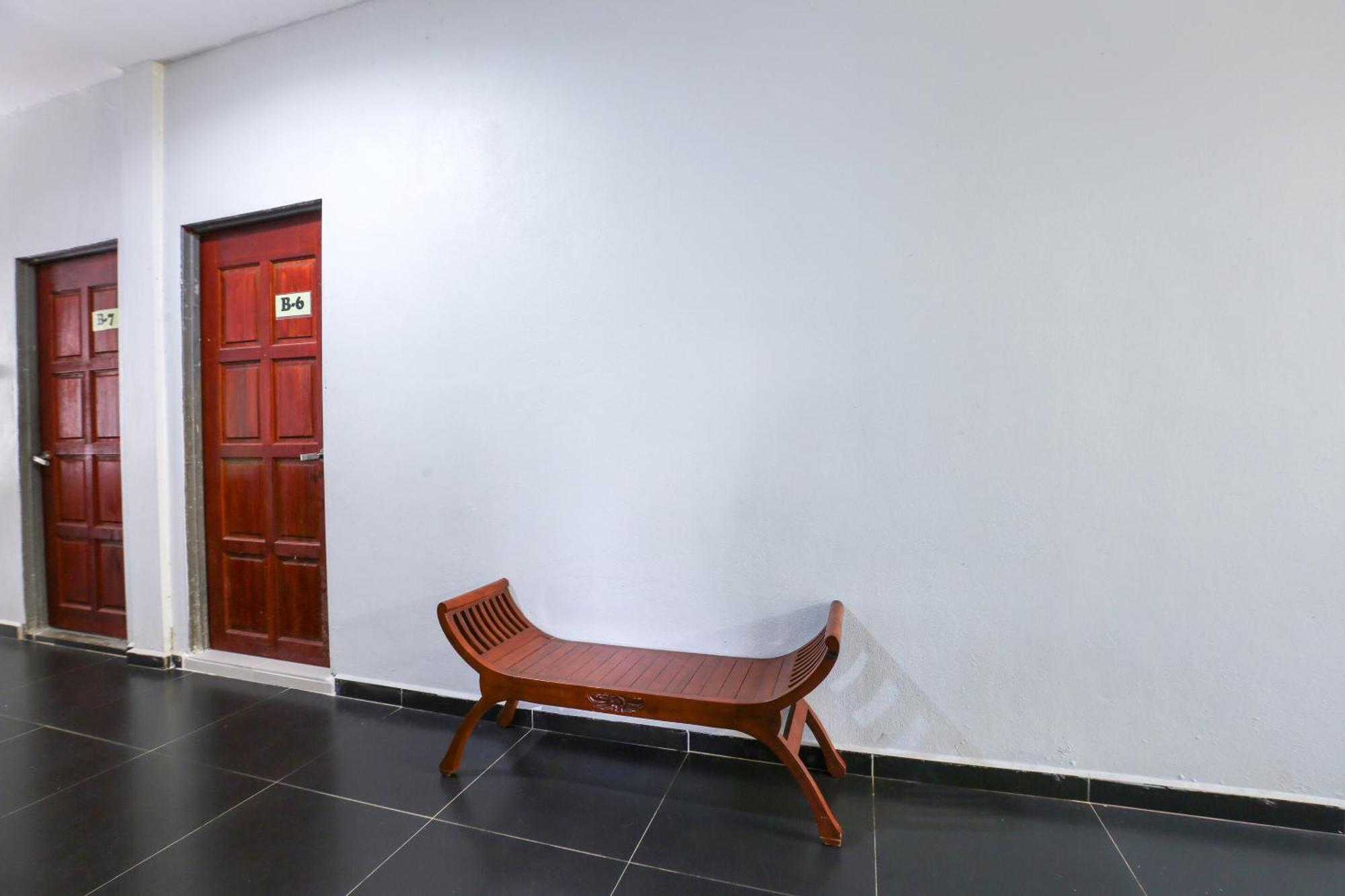 OYO 89933 Nun Hotel Jeli Exterior foto